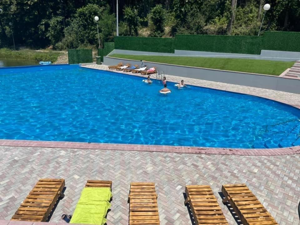Jezero Kudrec Hotel Smederevska Palanka Buitenkant foto