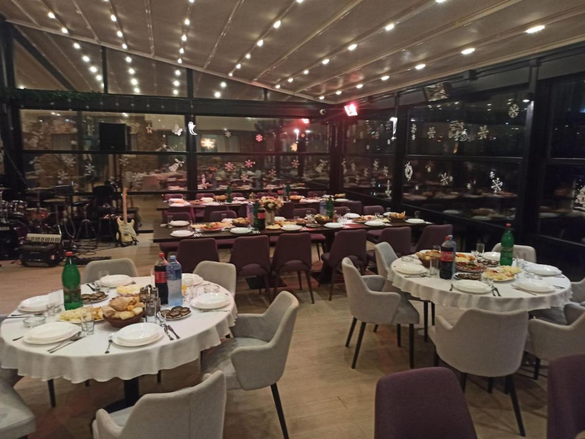 Jezero Kudrec Hotel Smederevska Palanka Buitenkant foto