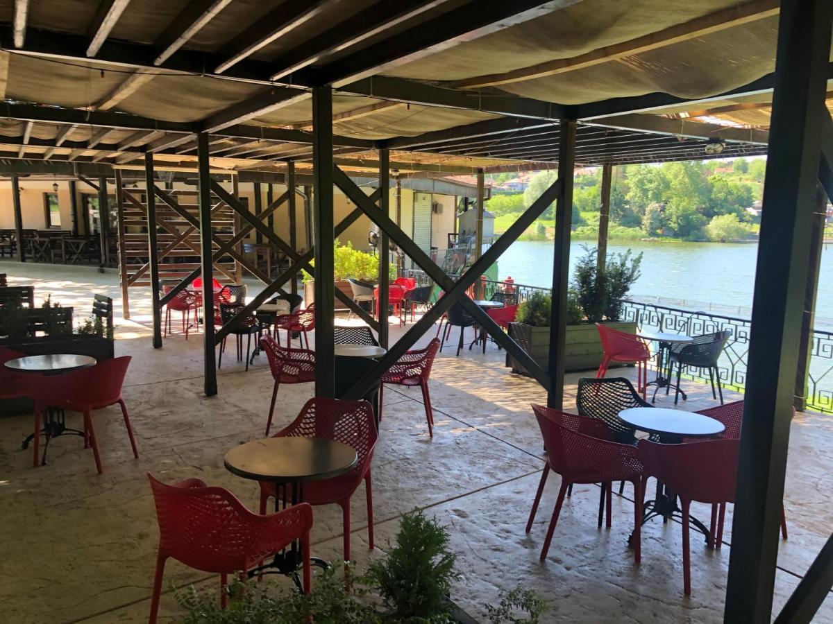 Jezero Kudrec Hotel Smederevska Palanka Buitenkant foto