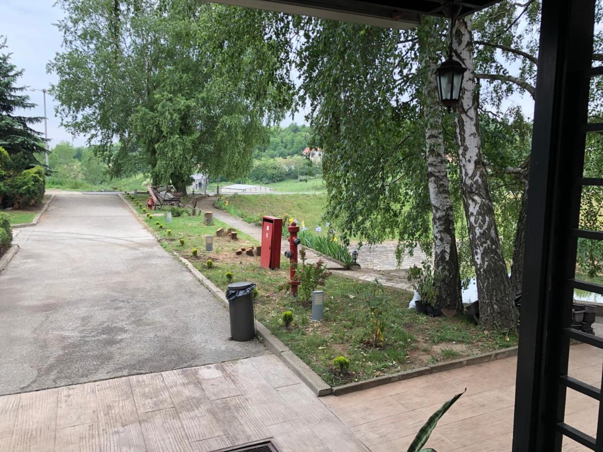Jezero Kudrec Hotel Smederevska Palanka Buitenkant foto