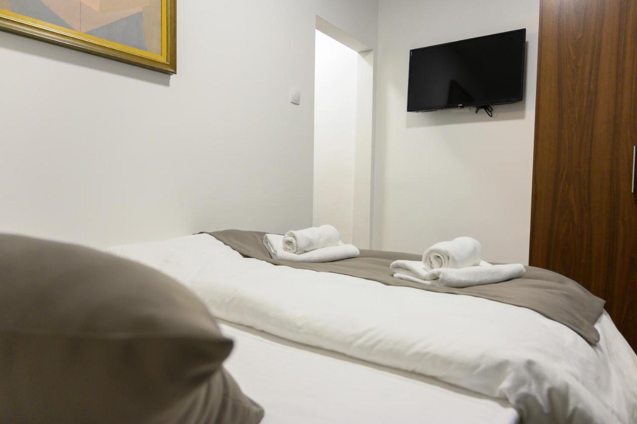 Jezero Kudrec Hotel Smederevska Palanka Buitenkant foto