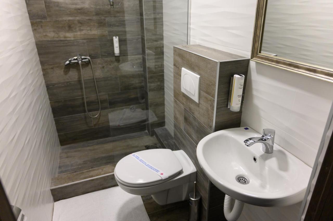 Jezero Kudrec Hotel Smederevska Palanka Buitenkant foto