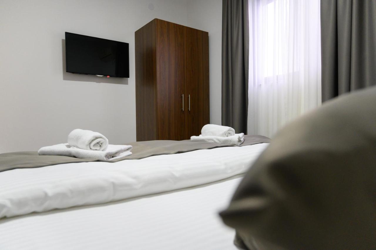 Jezero Kudrec Hotel Smederevska Palanka Buitenkant foto